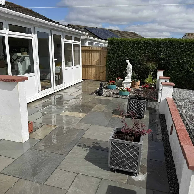 umbra natural stone paving